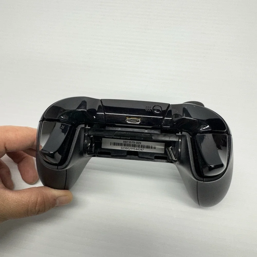 Official Microsoft Xbox One Wireless Controller (Model 1537) - Black Tested